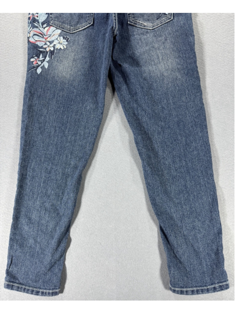Mudd Girl’s Embroidered Jeans Size 14 w/ adjustable waistband Fun Floral Pattern - Picture 14 of 16